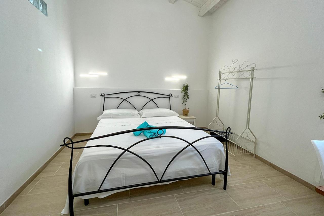 B&B Dimora Orru - Uva Càbras Esterno foto